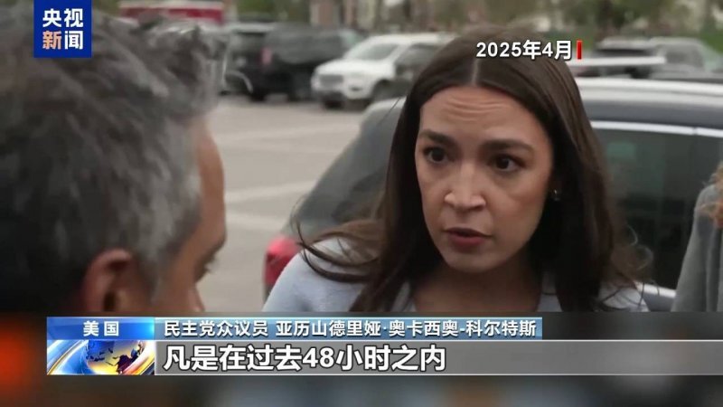 杭州西湖银泰迎来周洋霞全国首家非遗国金宝藏馆